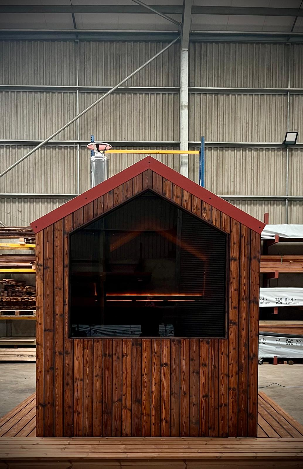 Maja — 10 Person Wood-Fired Sauna