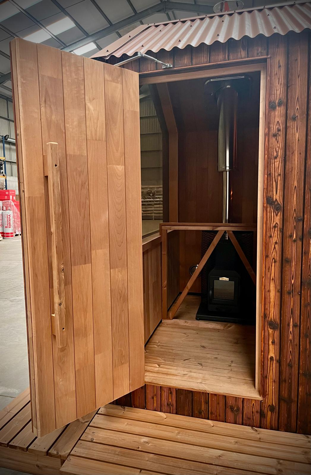 Maja — 10 Person Wood-Fired Sauna