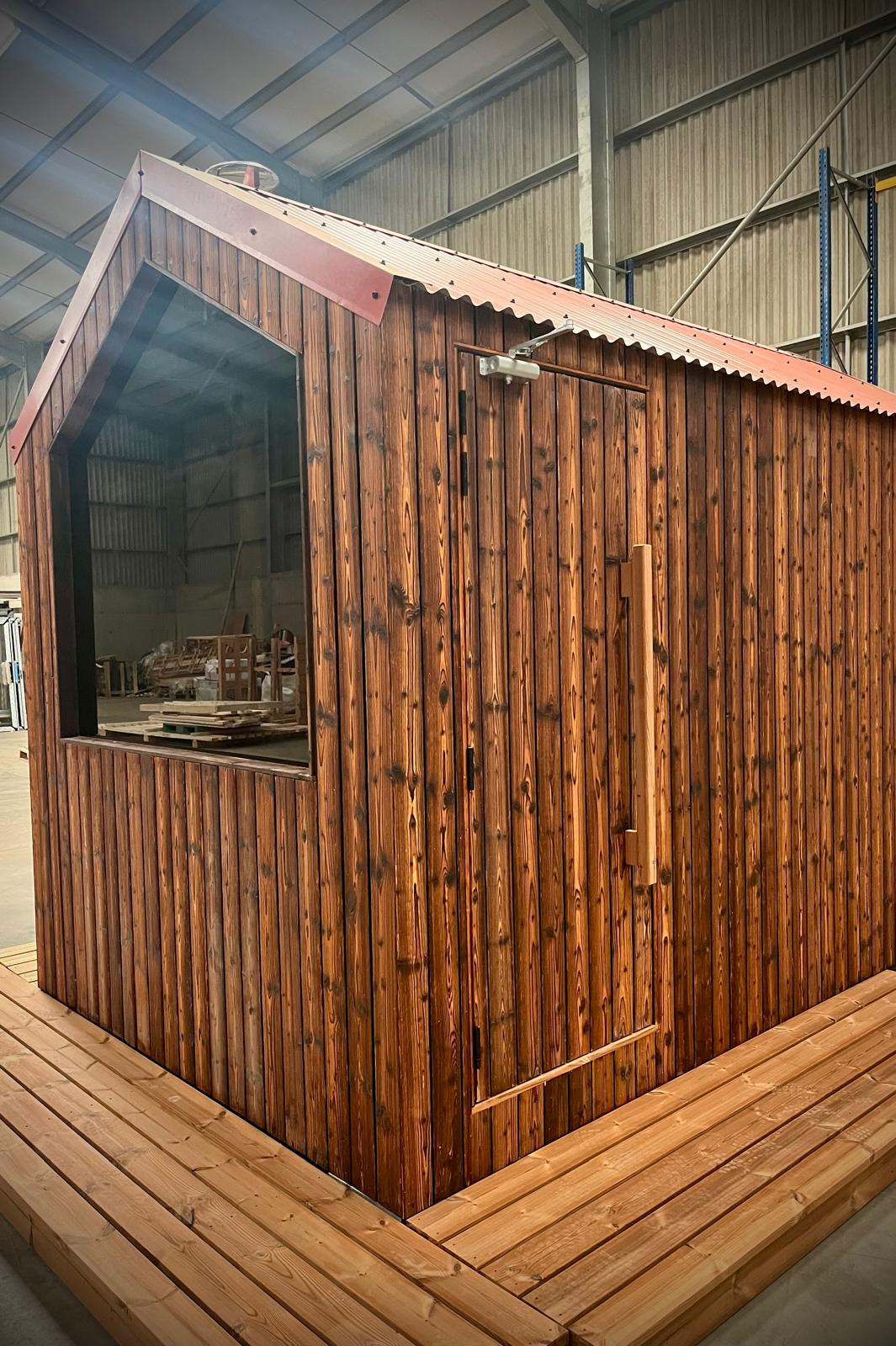 Maja — 10 Person Wood-Fired Sauna